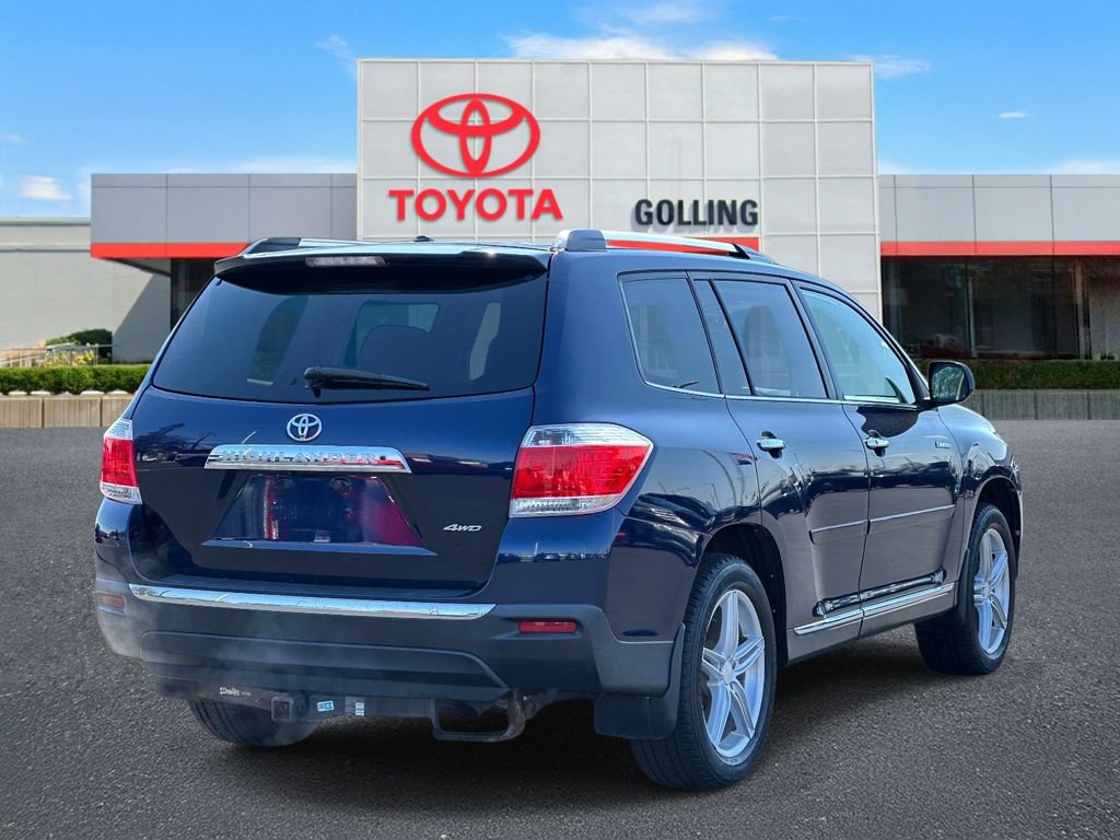 Used 2011 Toyota Highlander Limited w/ Tow Pkg image 5