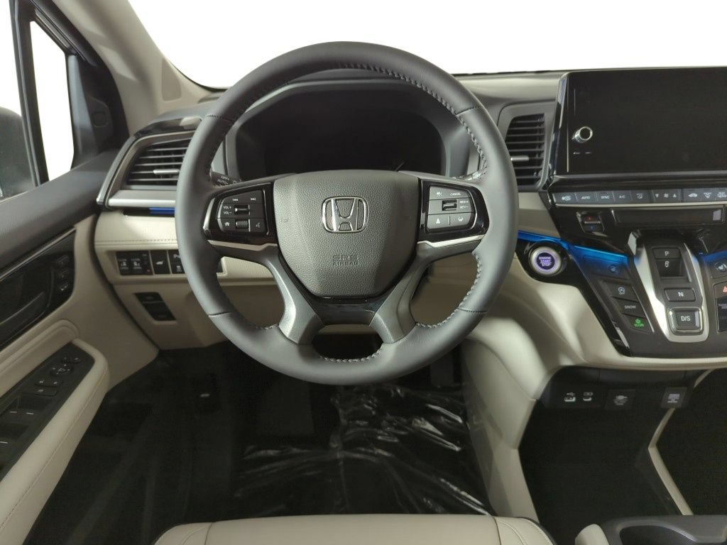 New 2026 Honda Odyssey Touring image 16