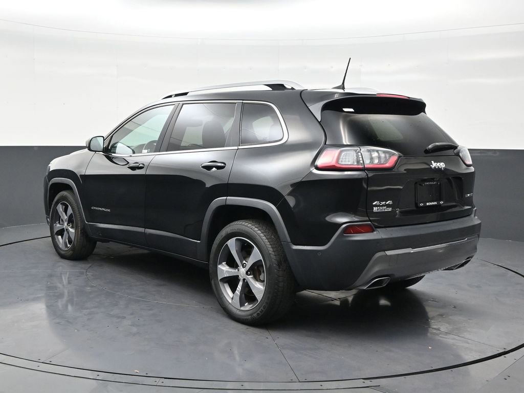 Used 2019 Jeep Cherokee Limited w/ Luxury Group AWD/4WD image 3