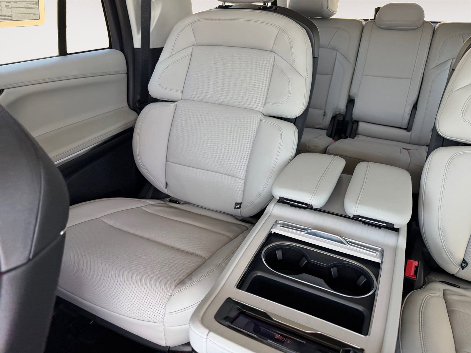 New 2025 Lincoln Navigator L Reserve image 13