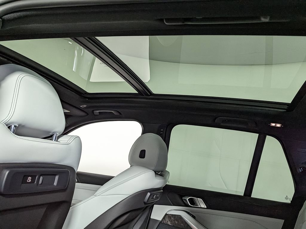 Certified 2023 BMW X5 xDrive40i image 11