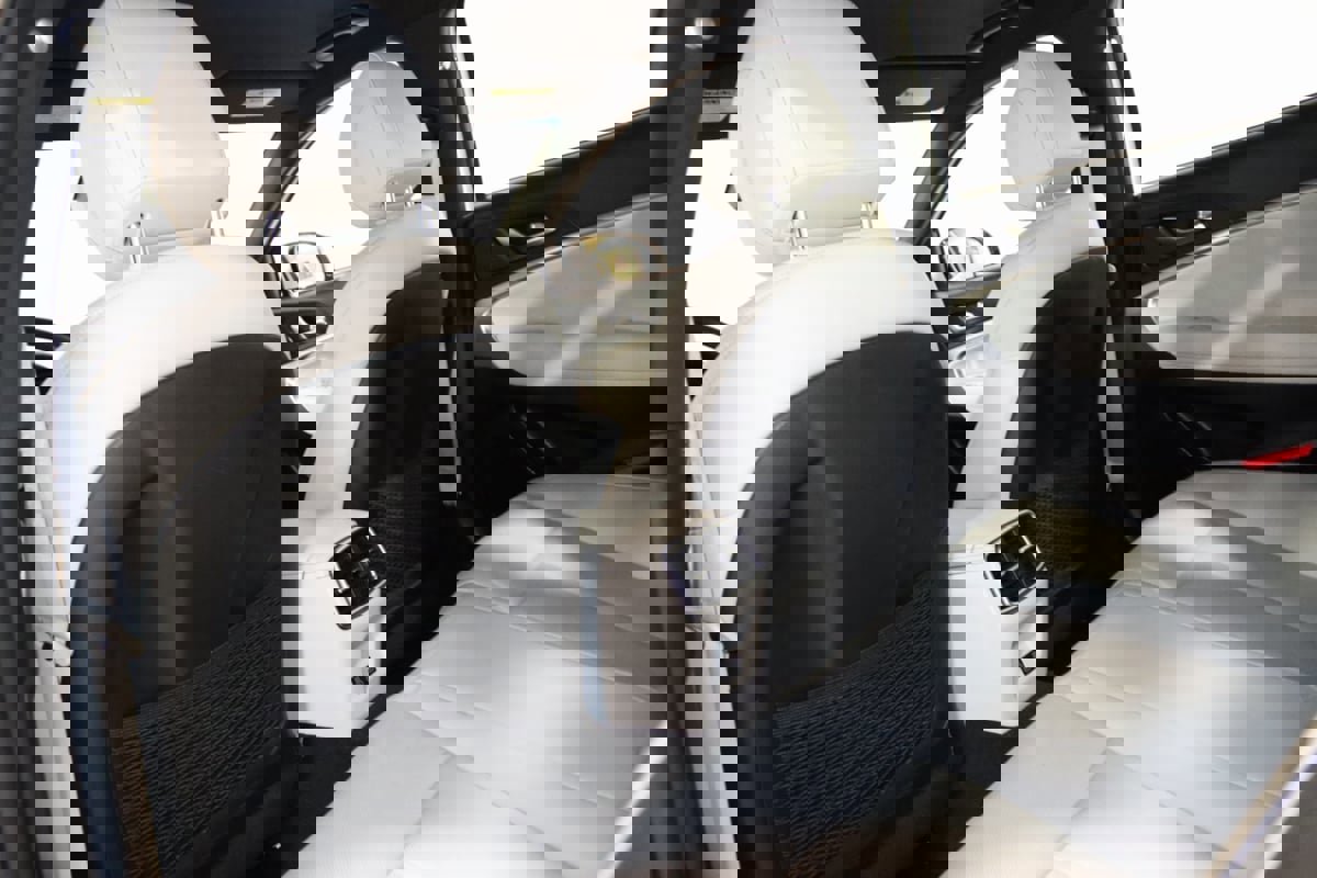 Used 2024 Genesis G70 2.5T image 51