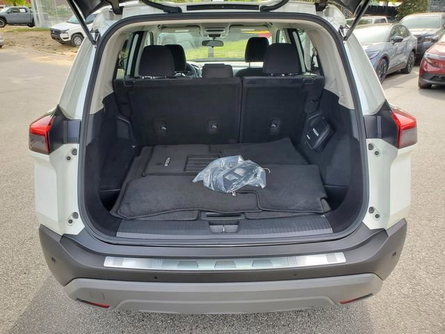 Certified 2023 Nissan Rogue SV FWD image 10