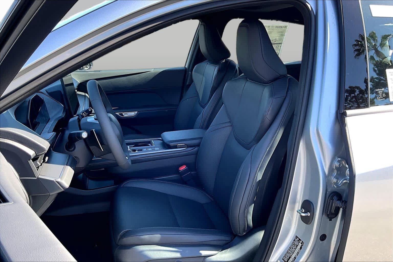 New 2026 Lexus ES 350e w/ Convenience Package FWD image 18