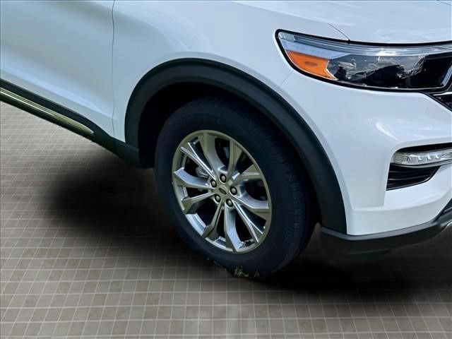 Used 2020 Ford Explorer XLT w/ Equipment Group 202A AWD/4WD image 11