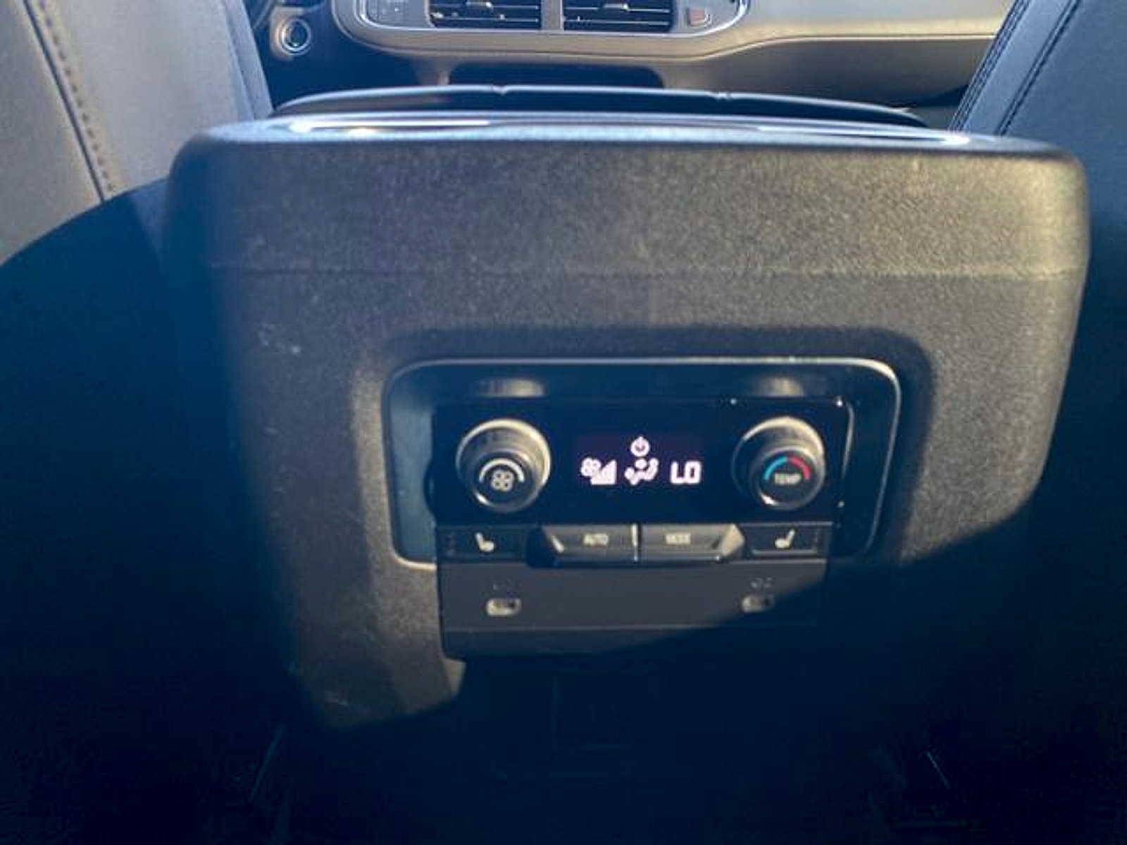 Used 2022 Chevrolet Tahoe High Country AWD/4WD image 38