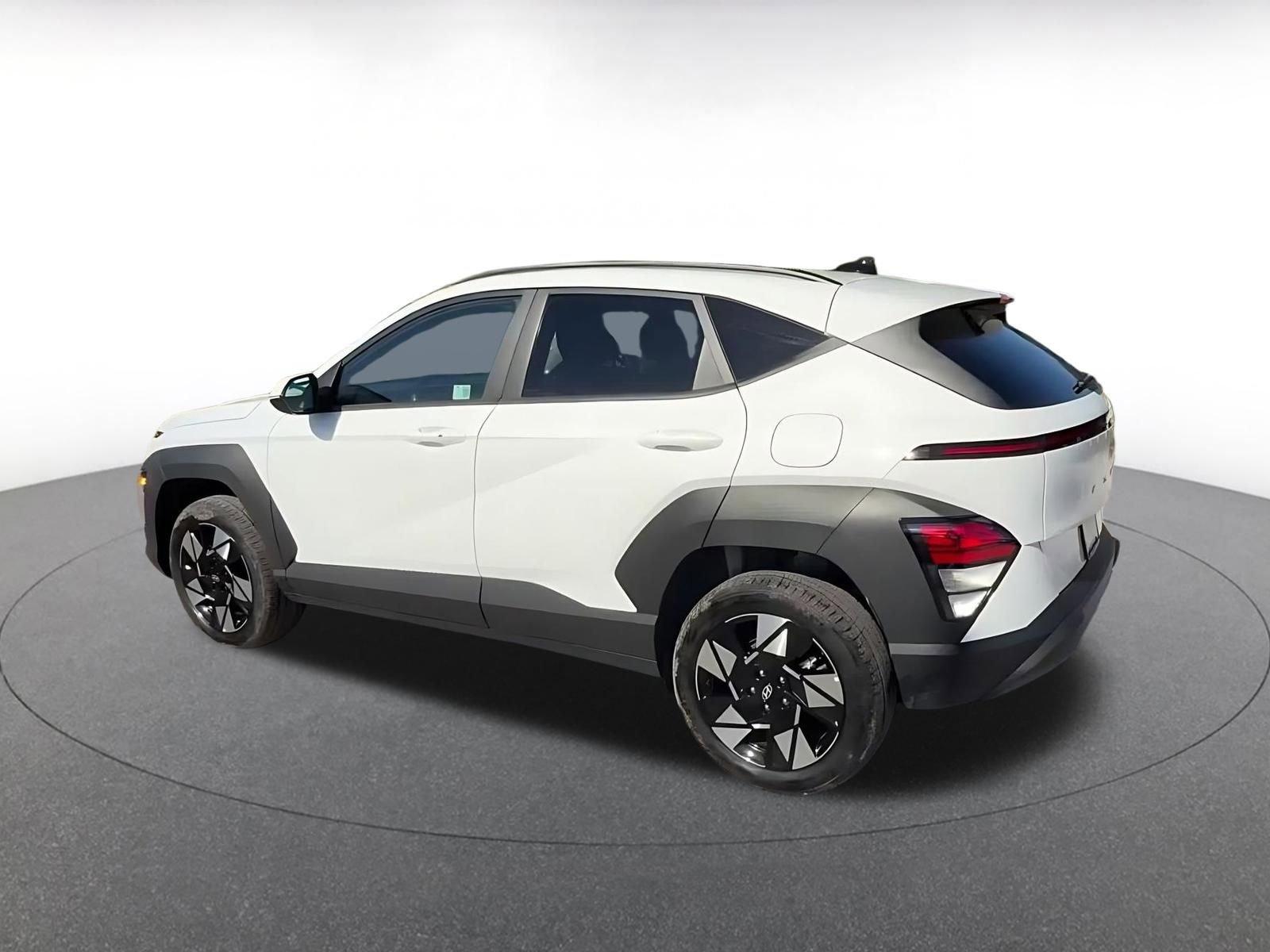 Used 2025 Hyundai Kona SEL image 10