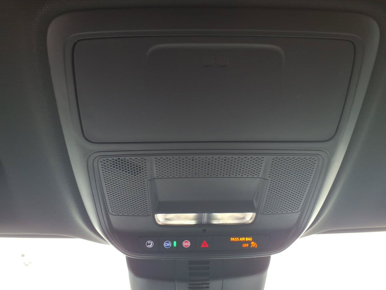 New 2026 GMC Acadia Elevation w/ Elevation Premium Package FWD image 18