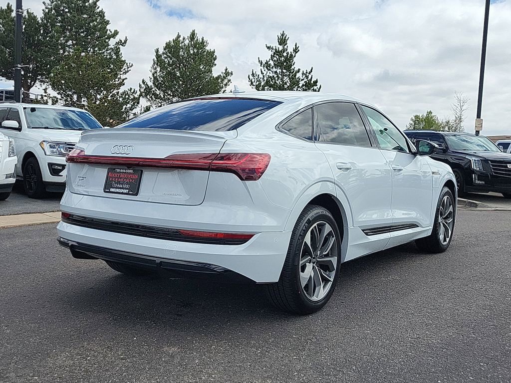 Used 2021 Audi e-tron Premium Plus w/ Premium Plus Package AWD/4WD image 4