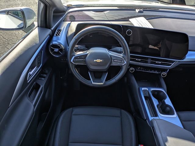 Used 2025 Chevrolet Equinox EV LT w/ Convenience Package image 14