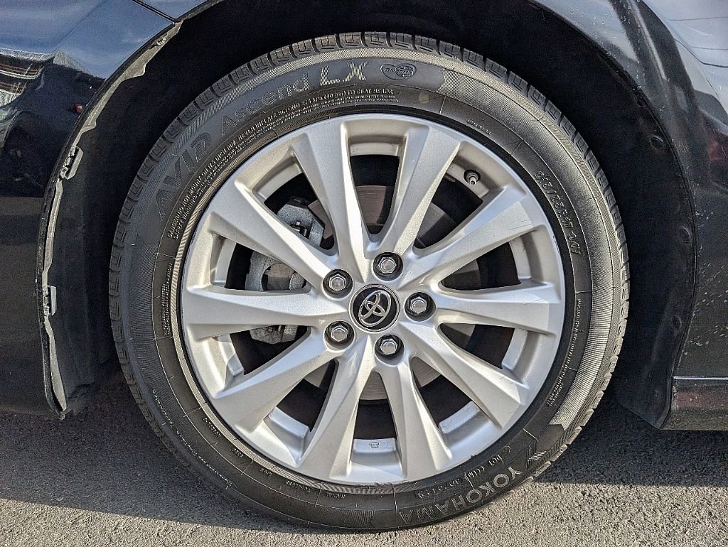 Used 2018 Toyota Camry LE w/ Audio Package FWD image 20