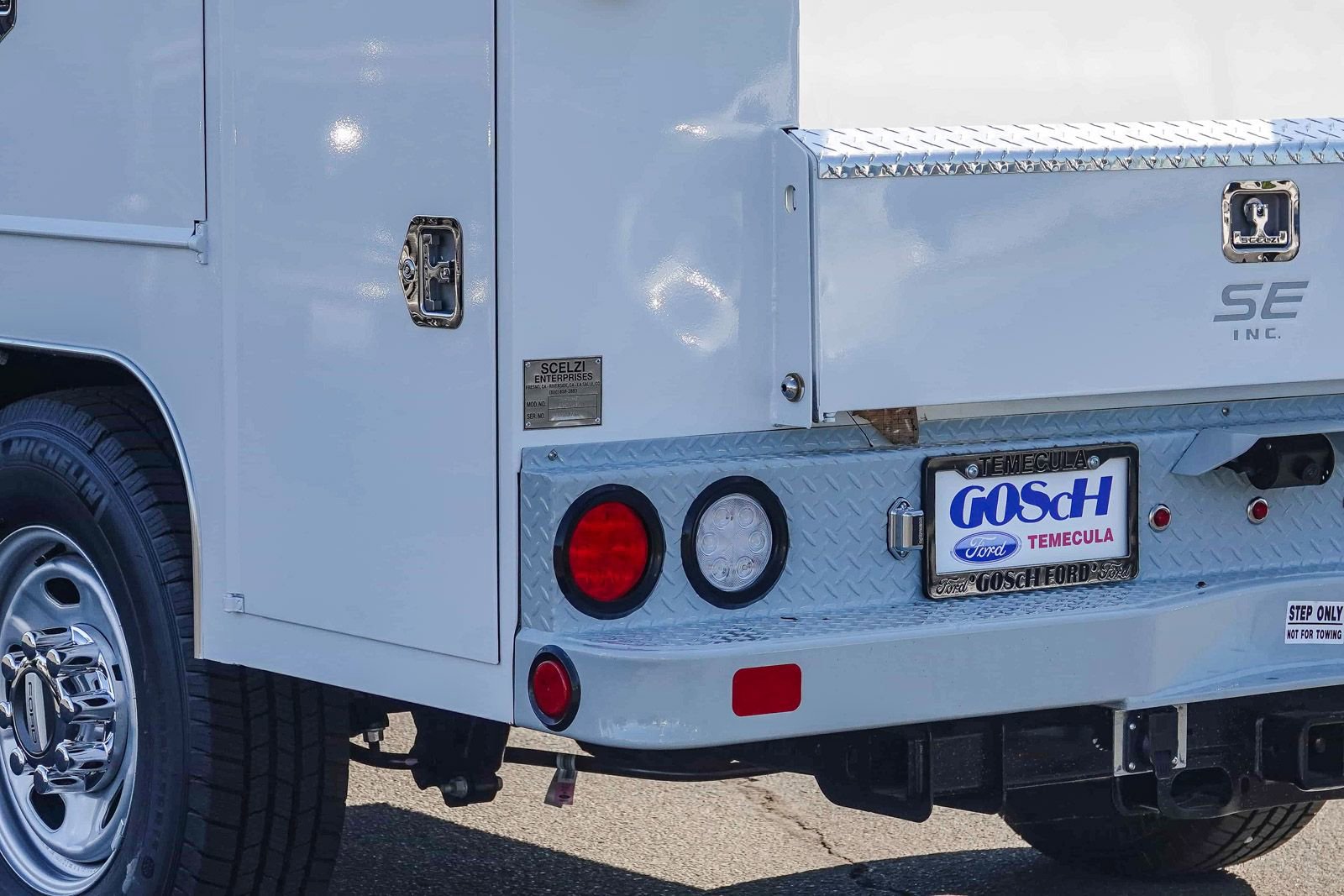 New 2026 Ford F250 XL w/ XL Chrome Package image 7