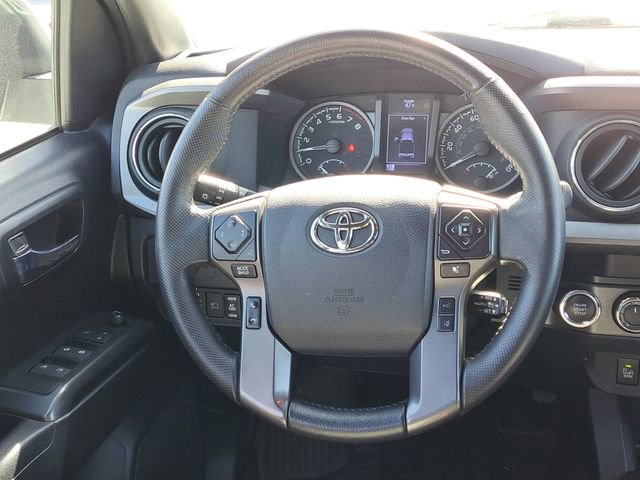 Used 2020 Toyota Tacoma TRD Sport w/ Technology Package image 19
