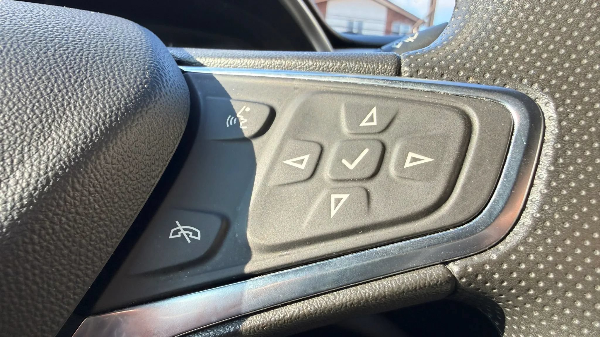 Used 2024 Chevrolet Malibu LT FWD image 20