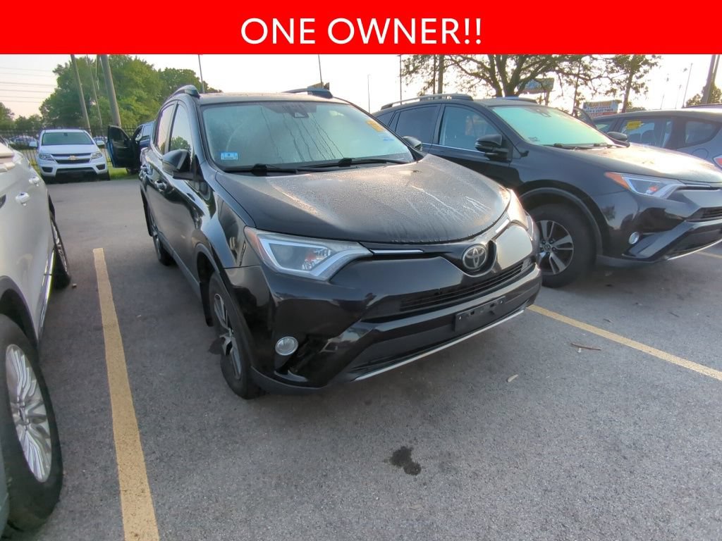 Used 2018 Toyota RAV4 XLE AWD/4WD image 3