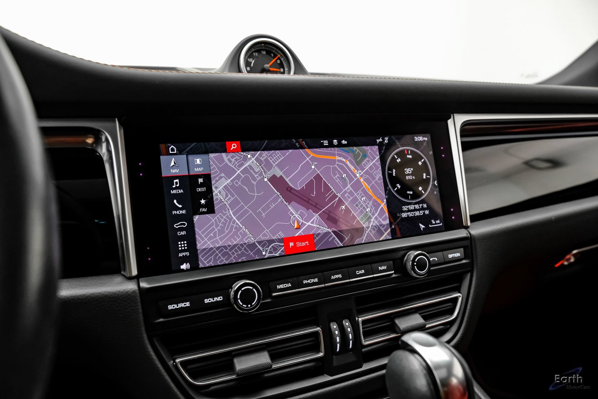 Used 2021 Porsche Macan AWD/4WD image 67