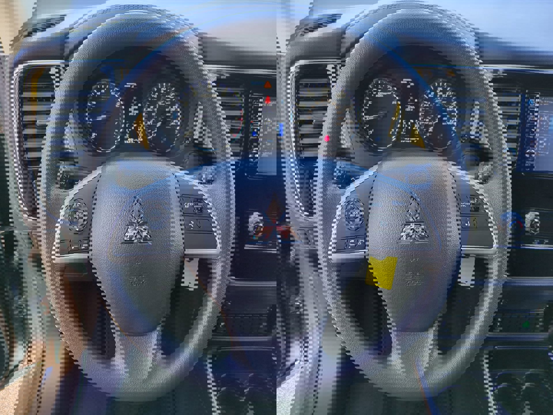 Used 2020 Mitsubishi Outlander ES image 58