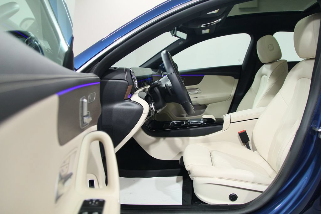 Certified 2023 Mercedes-Benz CLA 250 4MATIC image 5