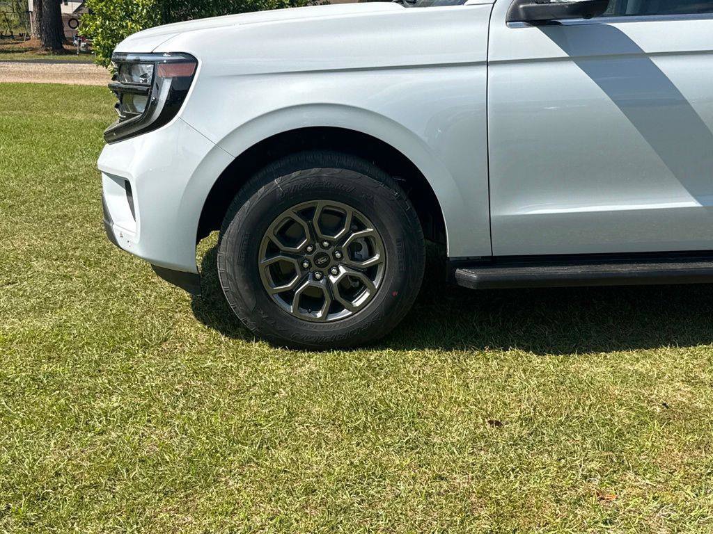 New 2026 Ford Expedition Active RWD image 55