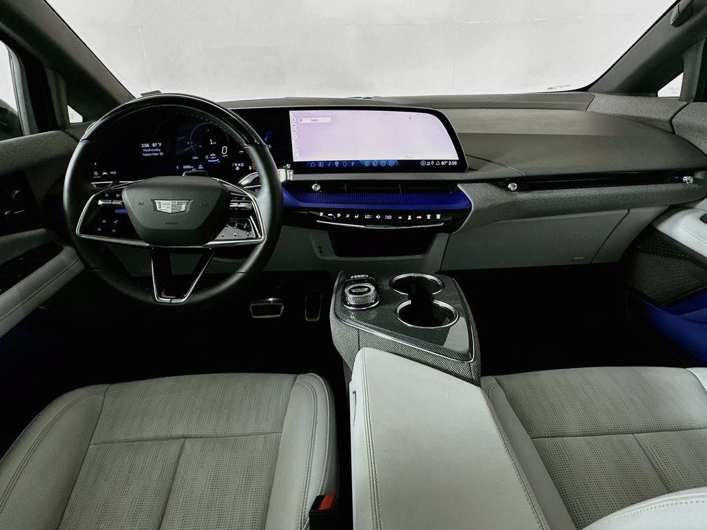 Certified 2025 Cadillac Optiq Sport 2 AWD/4WD image 28