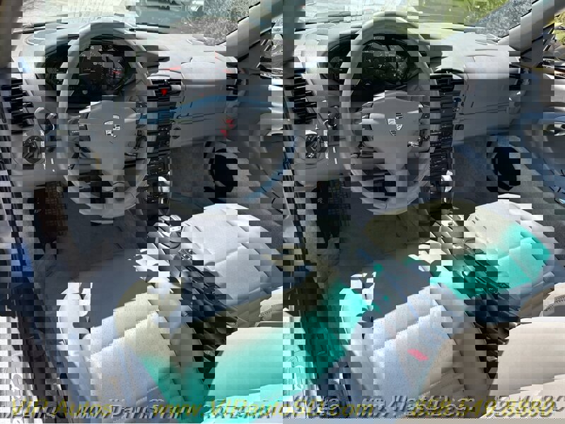 Used 2001 Porsche 911 Carrera 4 image 17