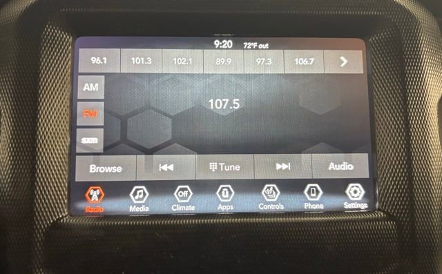 Used 2021 Jeep Gladiator Willys image 24