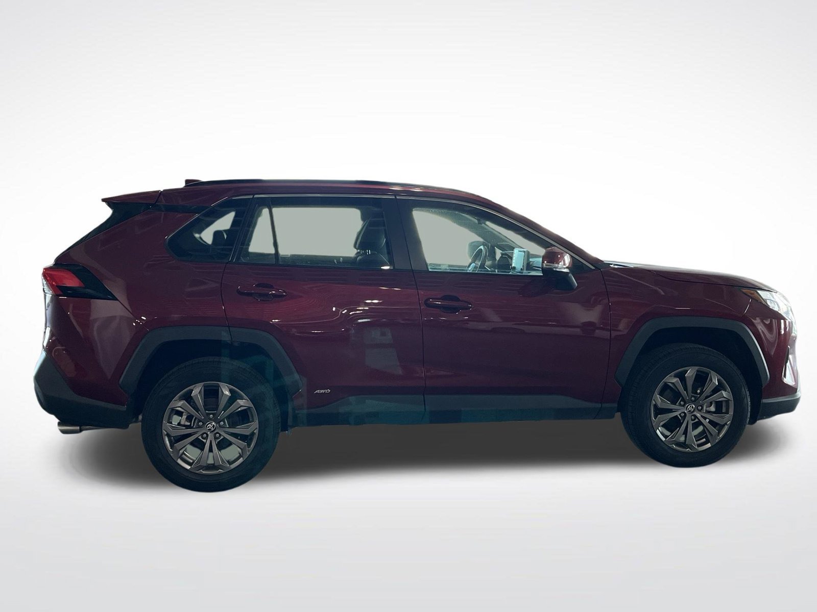 Used 2022 Toyota RAV4 XLE Premium AWD/4WD image 13