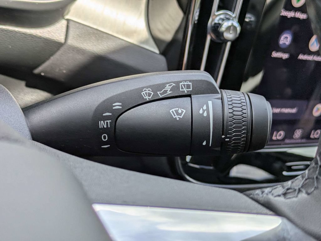 New 2026 Volvo XC40 B4 Core FWD image 35