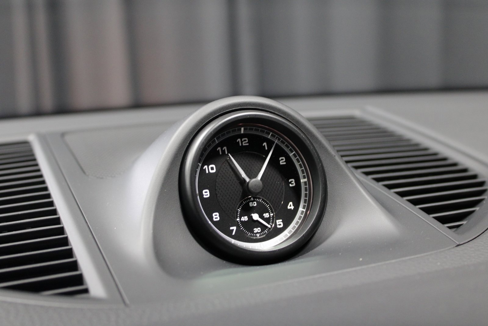 New 2026 Porsche Macan image 34