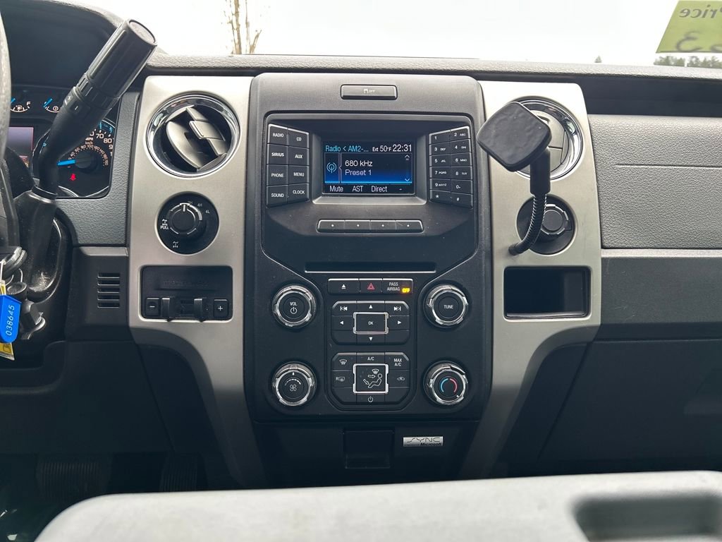 Used 2013 Ford F150 XLT w/ Luxury Equipment Group image 24