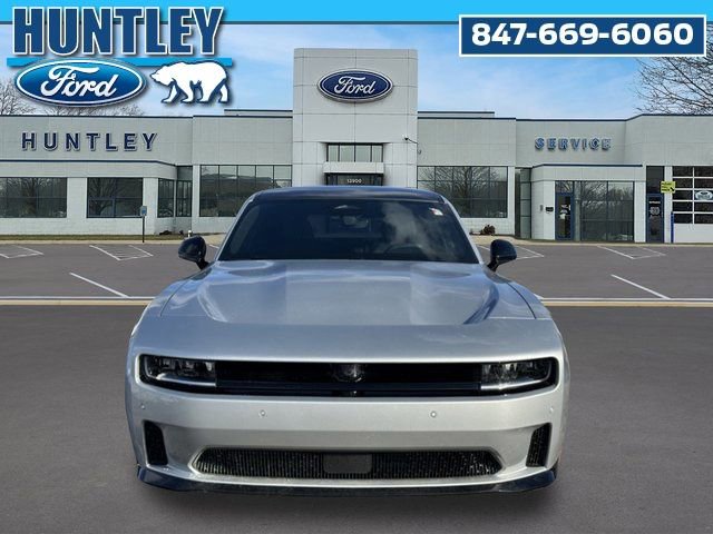 Used 2025 Dodge Charger R/T w/ Sun & Sound Package image 3