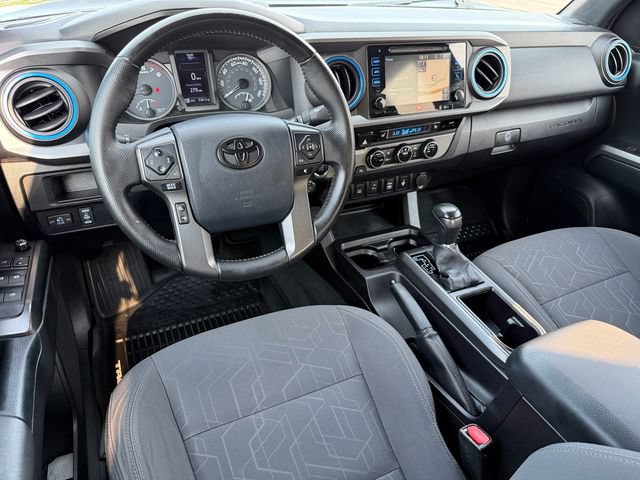 Used 2016 Toyota Tacoma TRD Sport AWD/4WD image 33