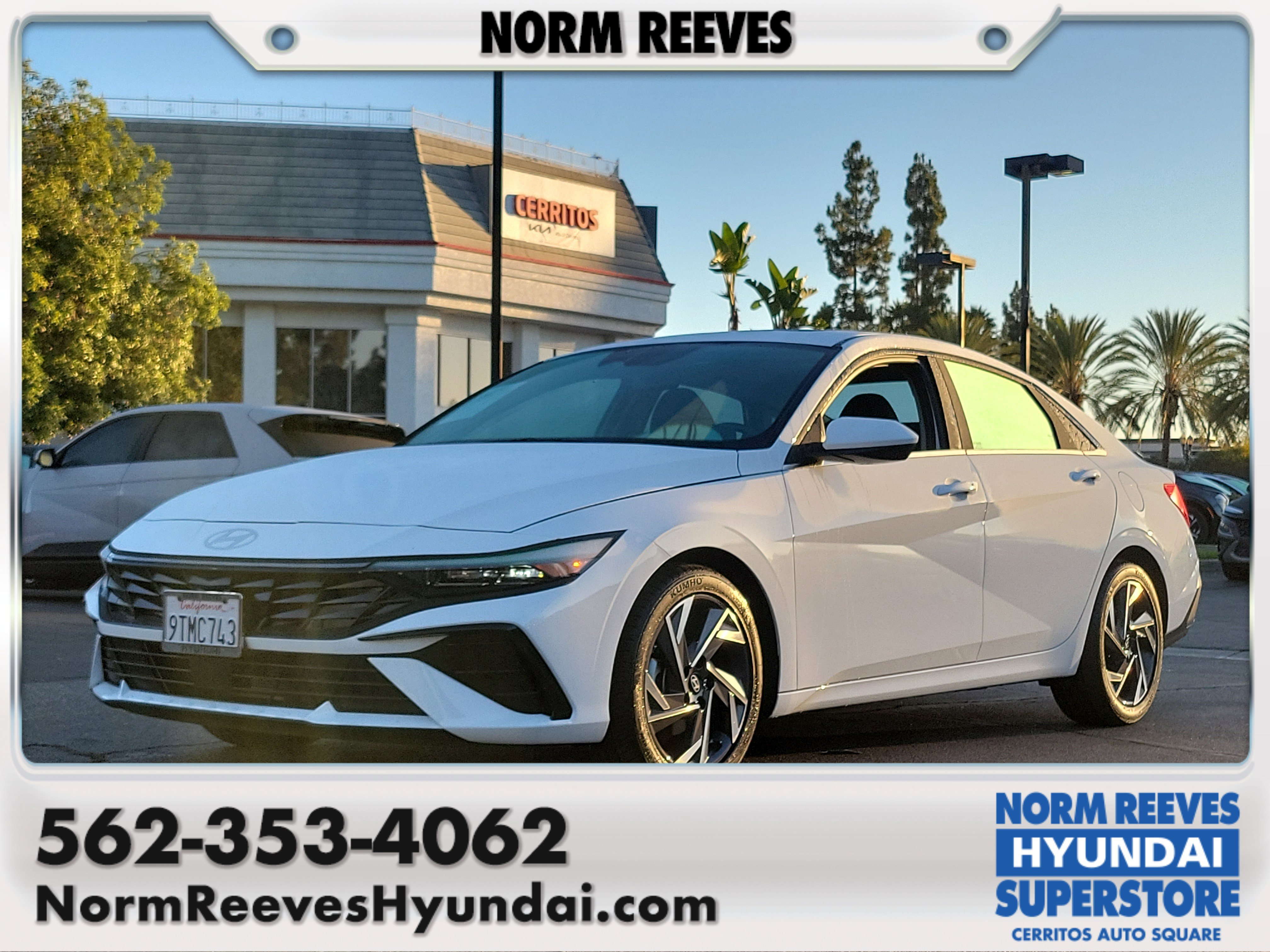 Certified 2025 Hyundai Elantra SEL w/ Cargo Package