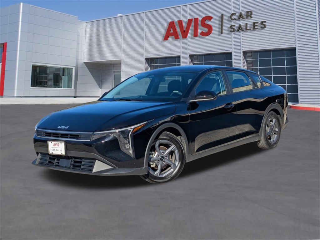 Used 2025 Kia K4 LXS image 1