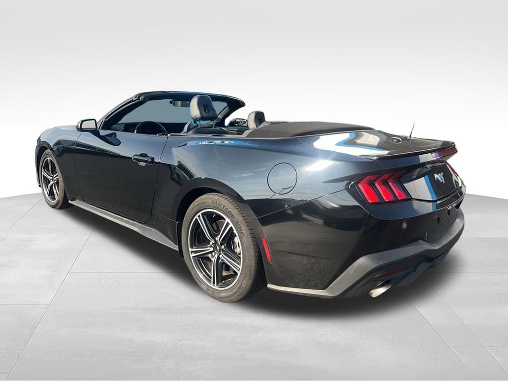 Used 2025 Ford Mustang Premium RWD image 34