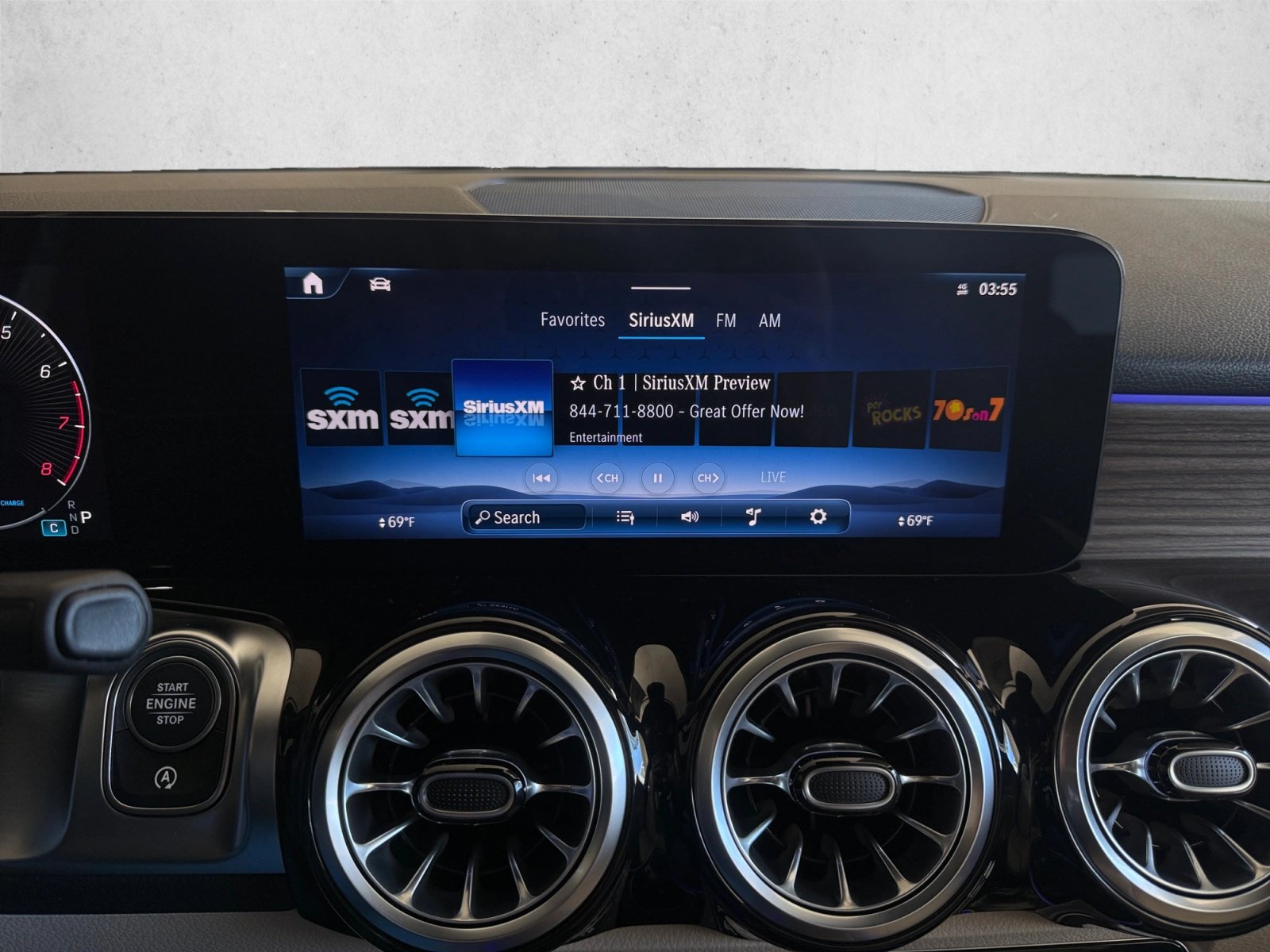 New 2026 Mercedes-Benz GLB 250 4MATIC image 14