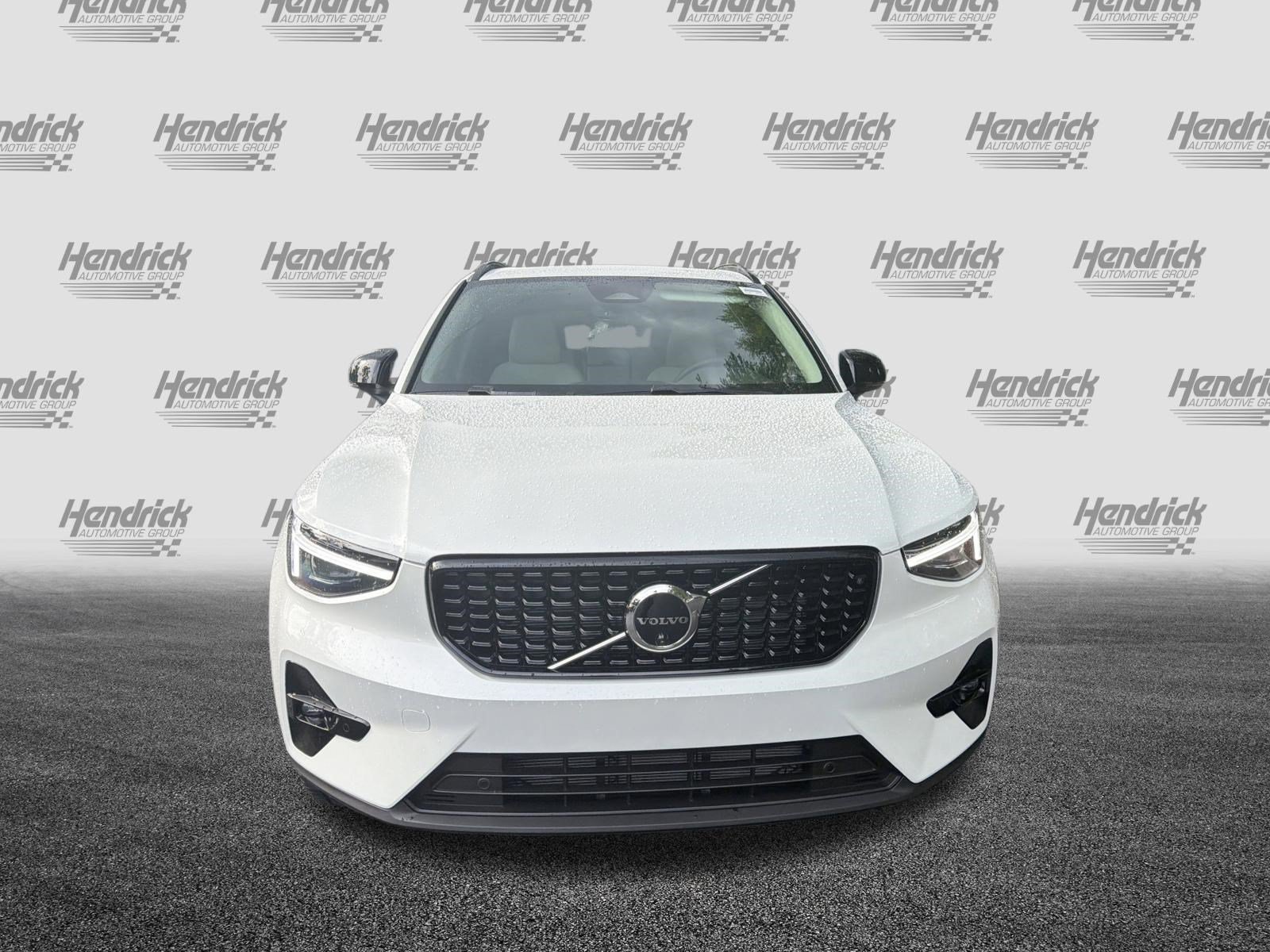 New 2026 Volvo XC40 B5 Ultra w/ Protection Package Premier AWD/4WD image 3