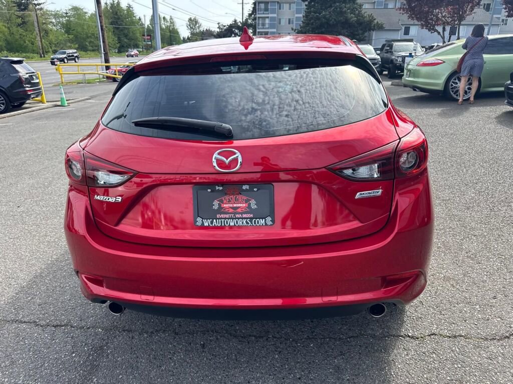 Used 2017 MAZDA MAZDA3 Grand Touring w/ Premium Equipment Package FWD image 8