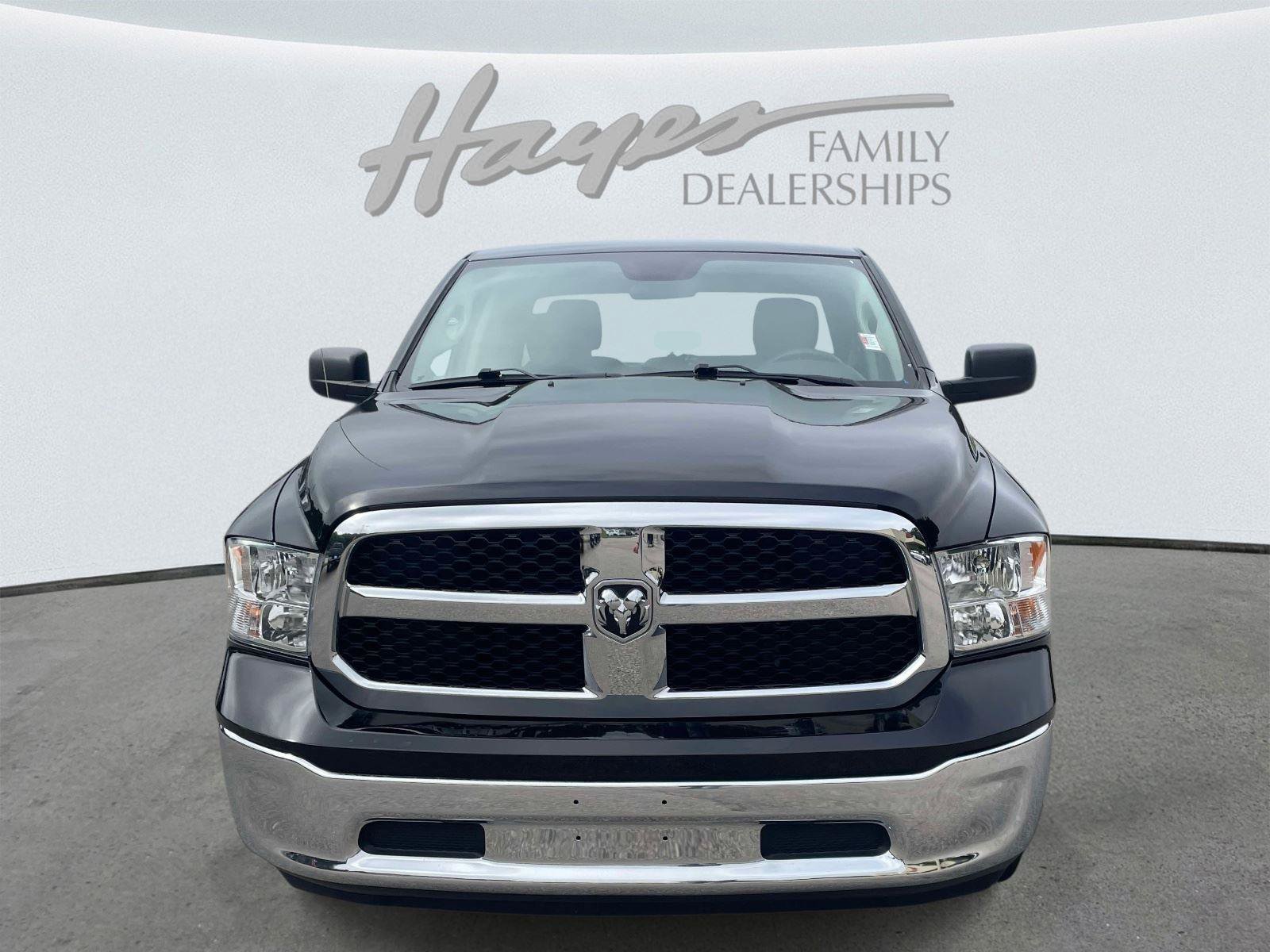 Used 2024 RAM 1500 Classic SLT AWD/4WD image 8