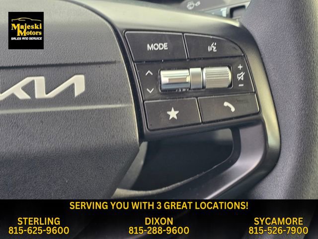 Used 2025 Kia K4 LXS image 21