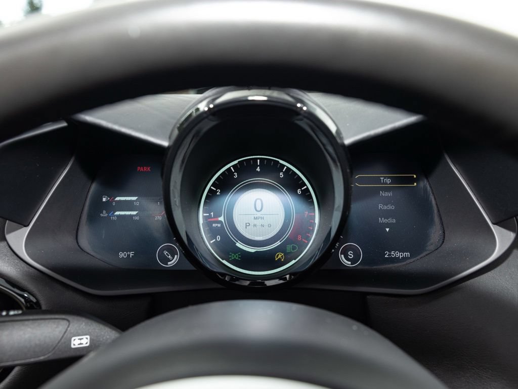 Used 2021 Aston Martin V8 Vantage Roadster RWD image 27