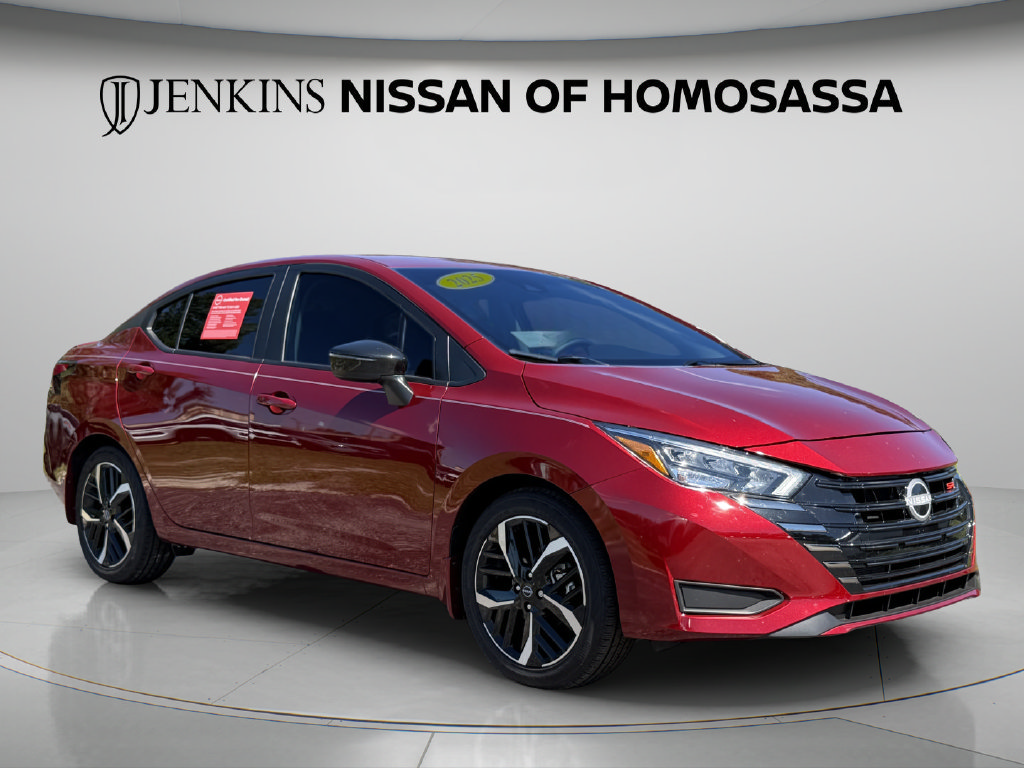 Used 2025 Nissan Versa SR w/ Trunk Package