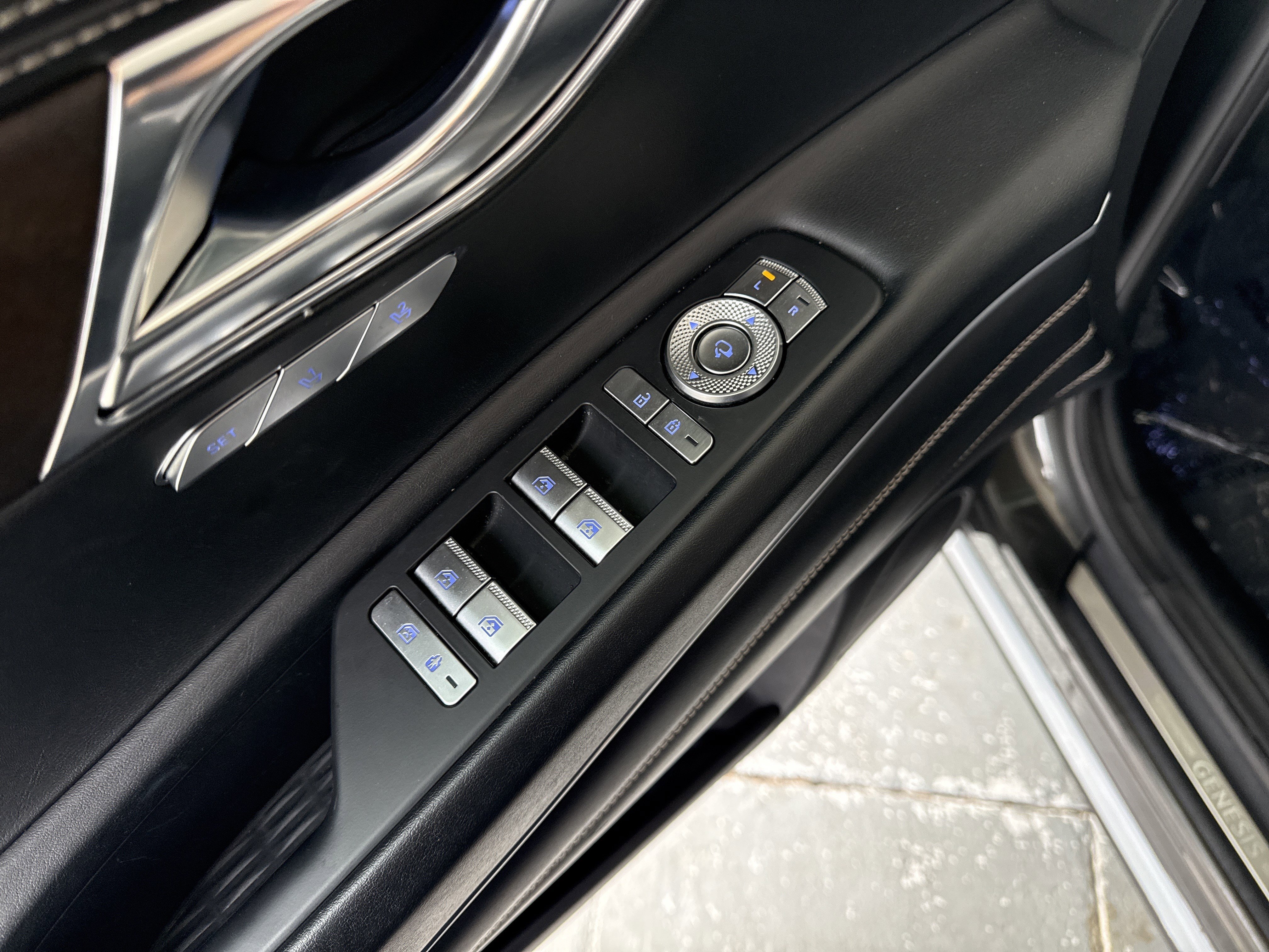 Used 2024 Genesis GV80 2.5T image 14