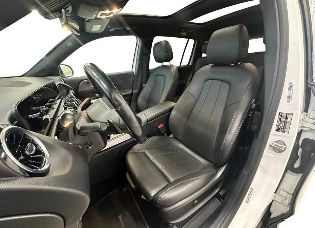 Used 2020 Mercedes-Benz GLB 250 4MATIC image 11