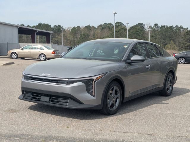 Used 2025 Kia K4 LXS image 7