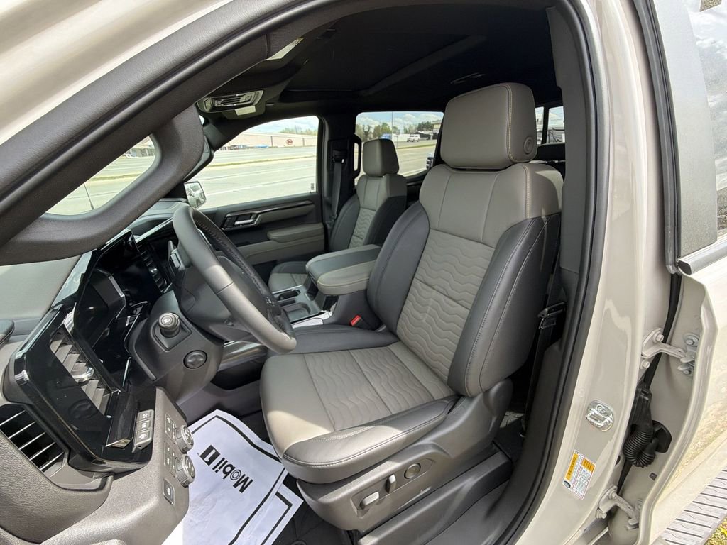 New 2026 Chevrolet Silverado 1500 ZR2 w/ LPO, Dark Essentials Package image 17