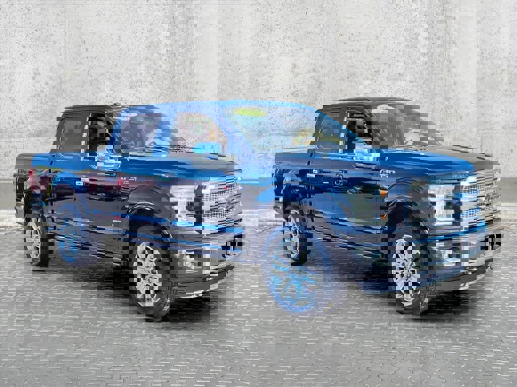 Used 2016 Ford F150 Platinum w/ Equipment Group 701A Luxury image 2