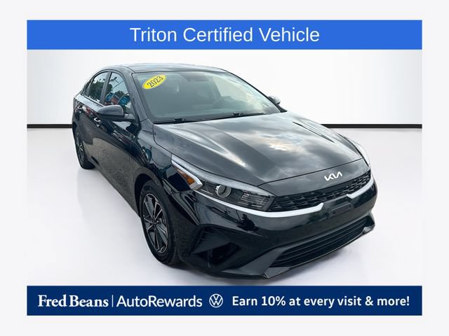 Used 2023 Kia Forte LXS FWD video 1