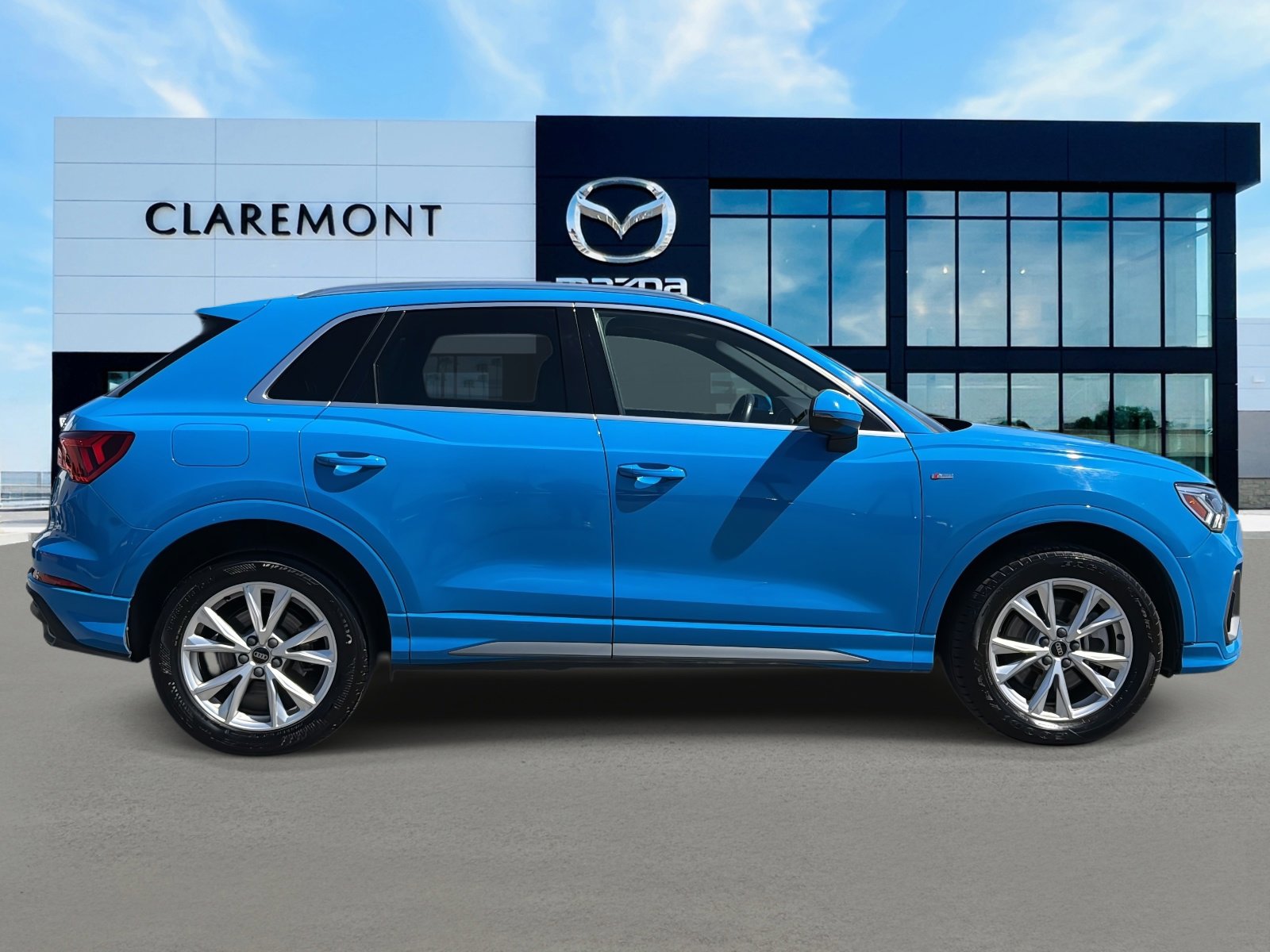 Used 2023 Audi Q3 2.0T Premium image 4