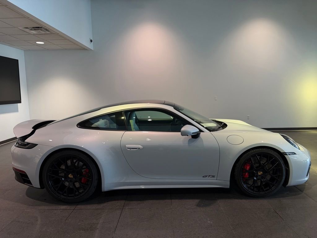 Used 2024 Porsche 911 Carrera GTS image 32